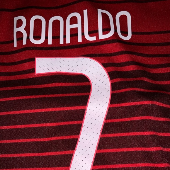 Ronaldo Jersey - Picture 5 of 6